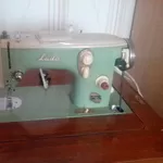 Продам швейную машинку  Lada T 237-1